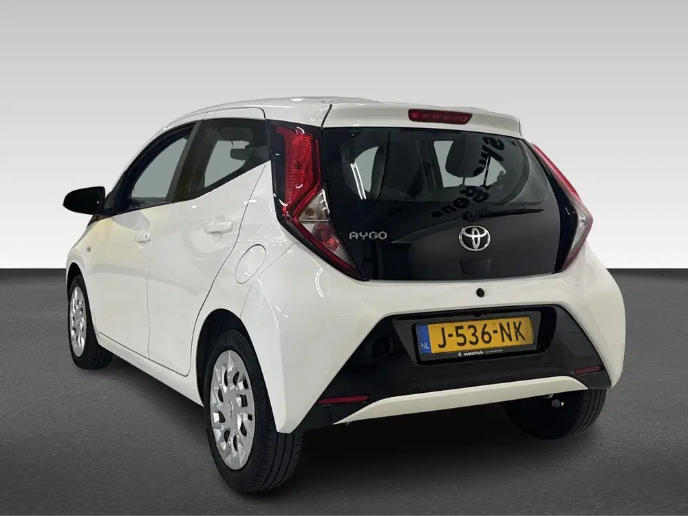 Toyota Aygo 1.0 VVT-i x-play uit 2020, foto 3
