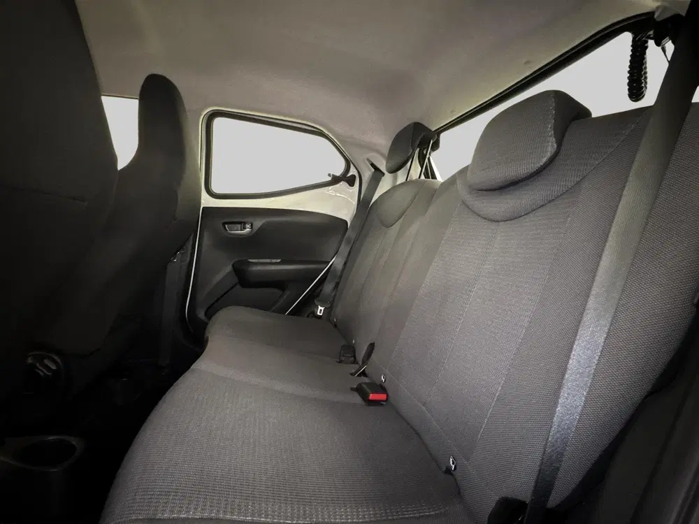 Toyota Aygo 1.0 VVT-i x-play uit 2020, foto 6
