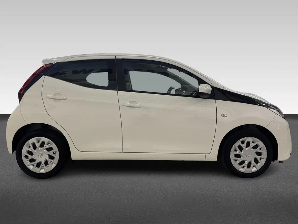 Toyota Aygo 1.0 VVT-i x-play uit 2020, foto 9