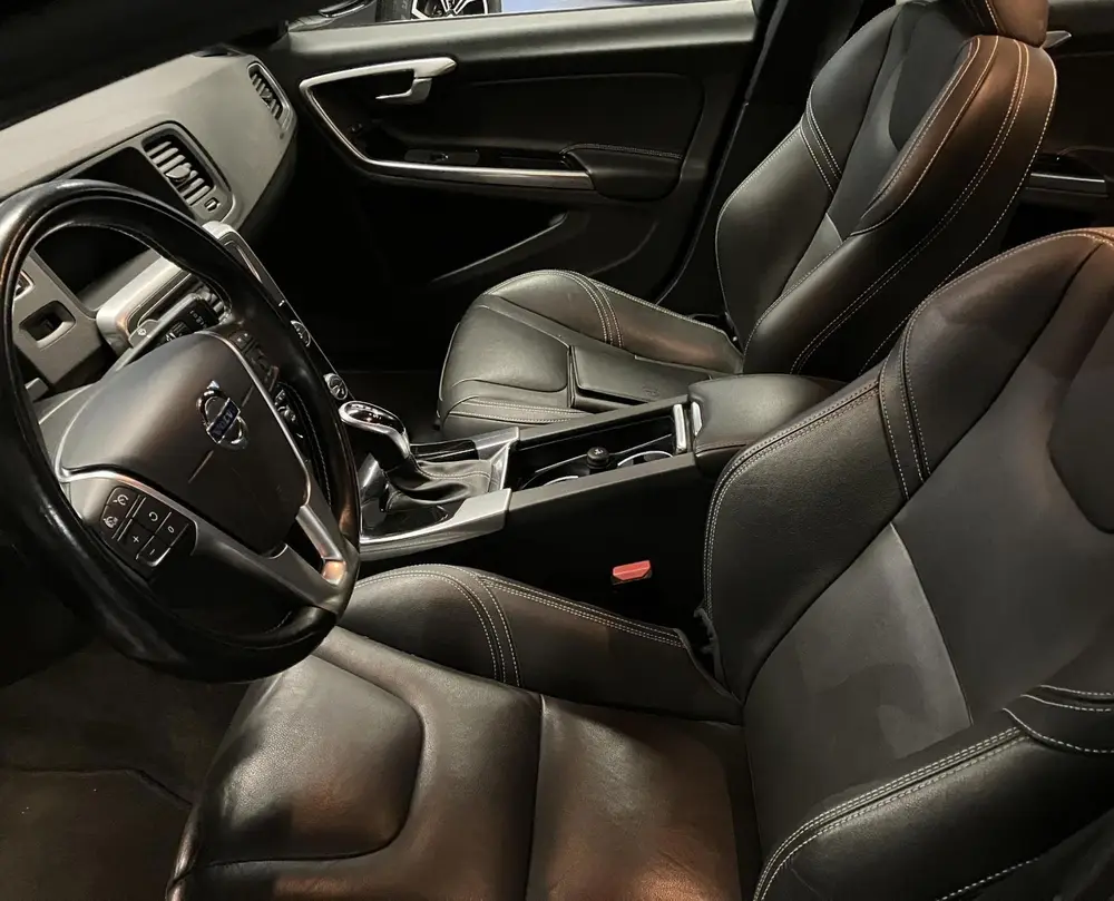 Volvo S60 Automaat Leder LM Navi uit 2019, foto 10