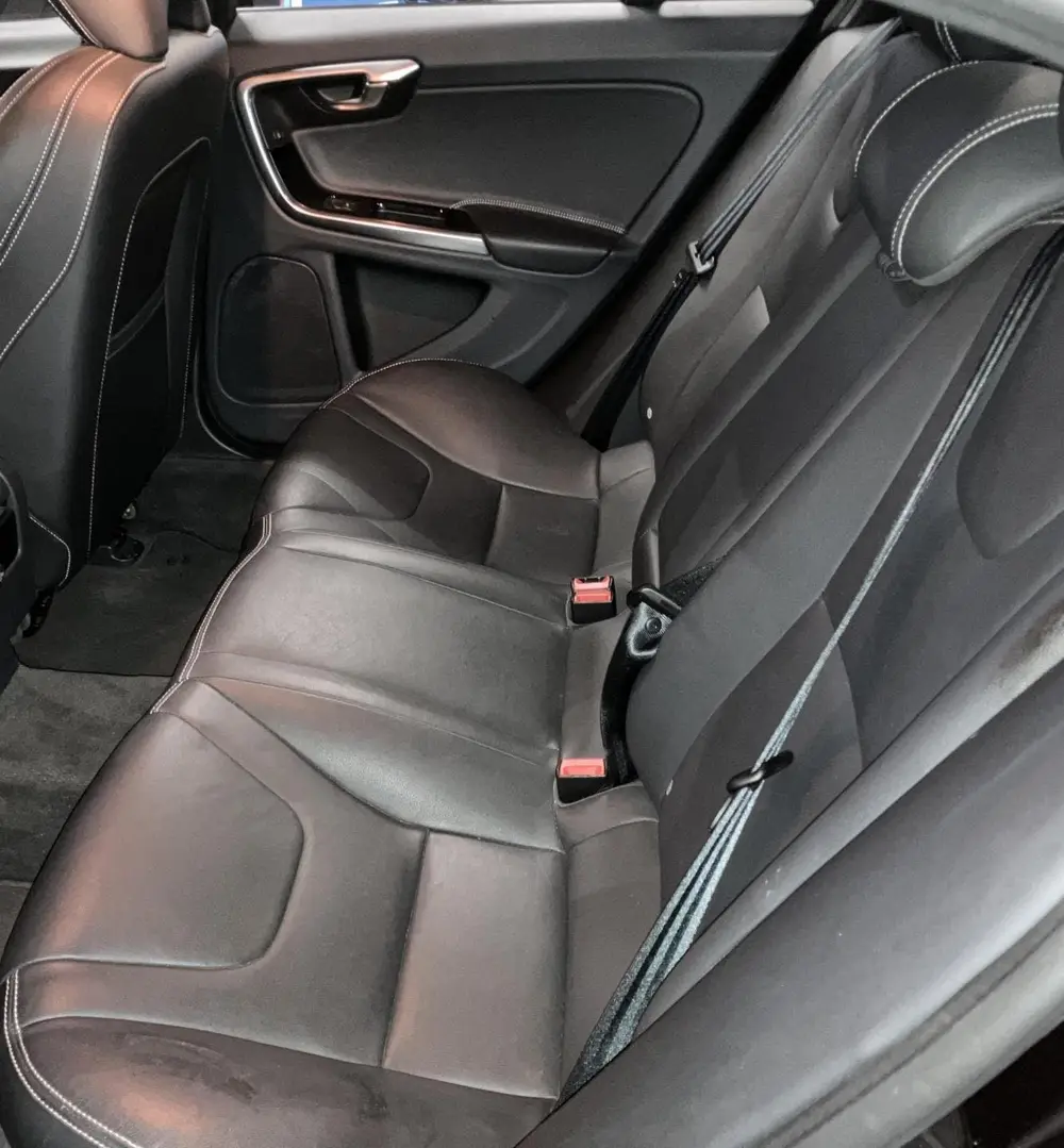 Volvo S60 Automaat Leder LM Navi uit 2019, foto 11