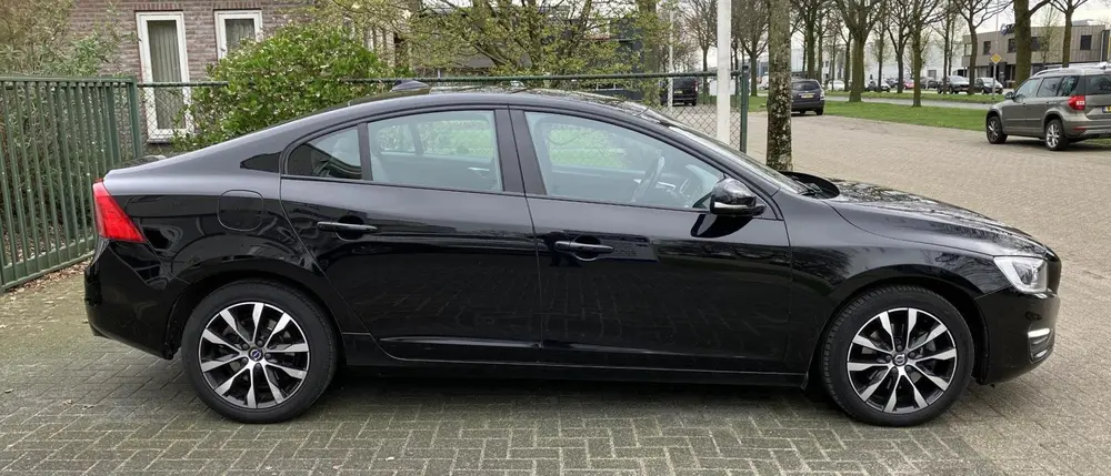 Volvo S60 Automaat Leder LM Navi uit 2019, foto 4