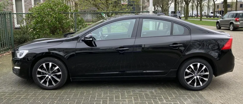 Volvo S60 Automaat Leder LM Navi uit 2019, foto 5