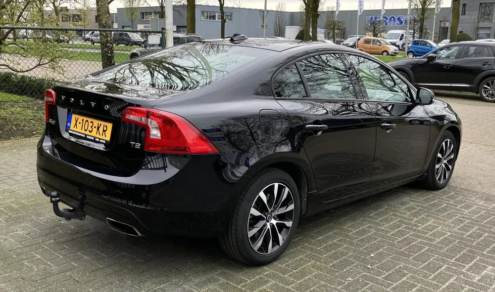 Volvo S60 Automaat Leder LM Navi uit 2019, foto 6