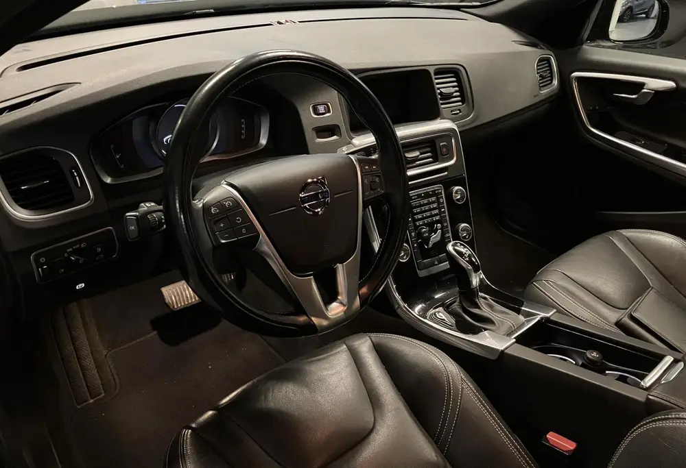 Volvo S60 Automaat Leder LM Navi uit 2019, foto 9