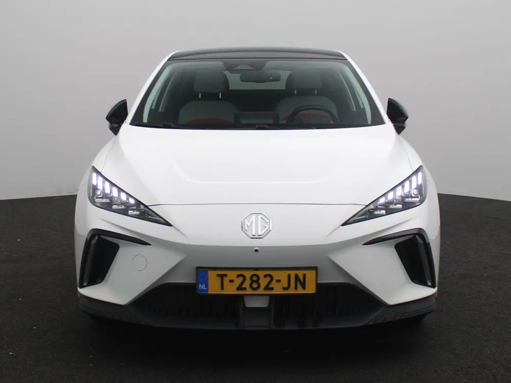 MG MG4 Luxury 64 kWh uit 2023, foto 4
