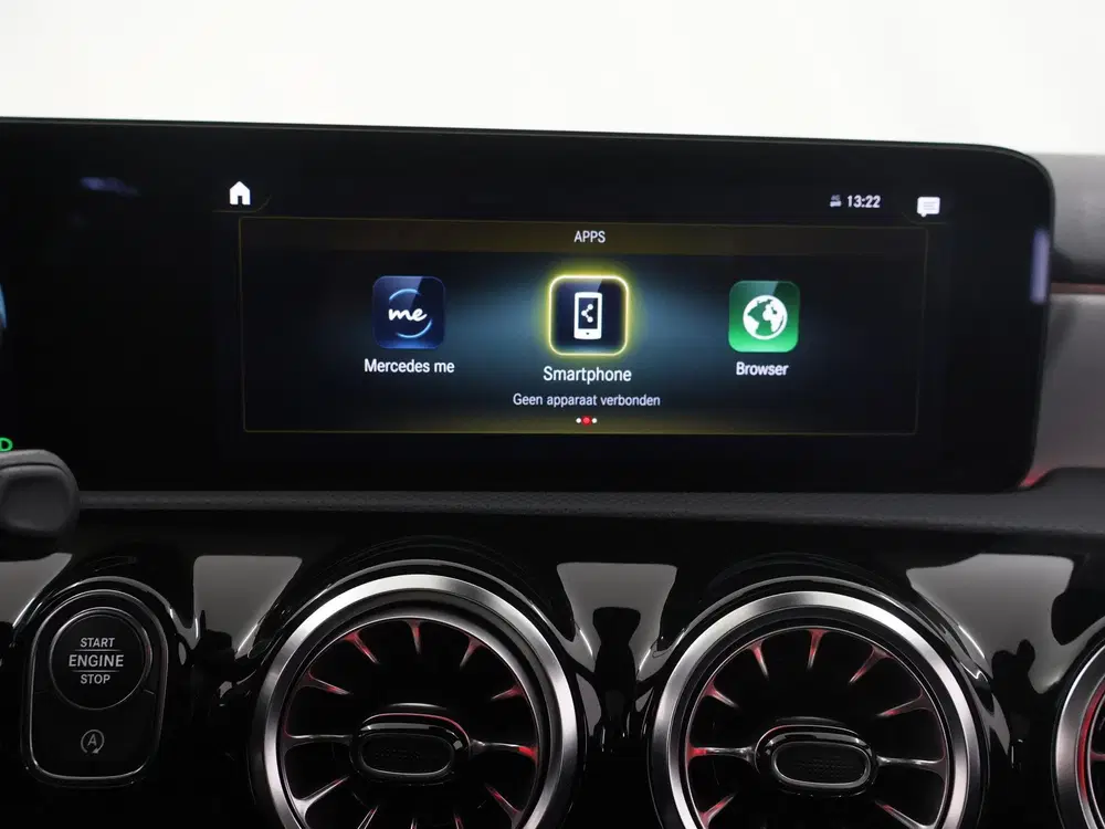 Mercedes-Benz A-Klasse 200 Business Solution AMG uit 2022, foto 20