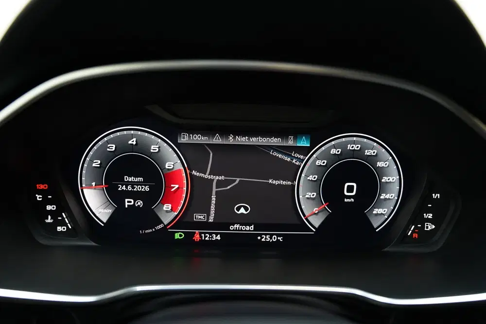 Audi Q3 35 TFSI S Line PANO VIRTUAL SFEER CAMERA uit 2019, foto 13