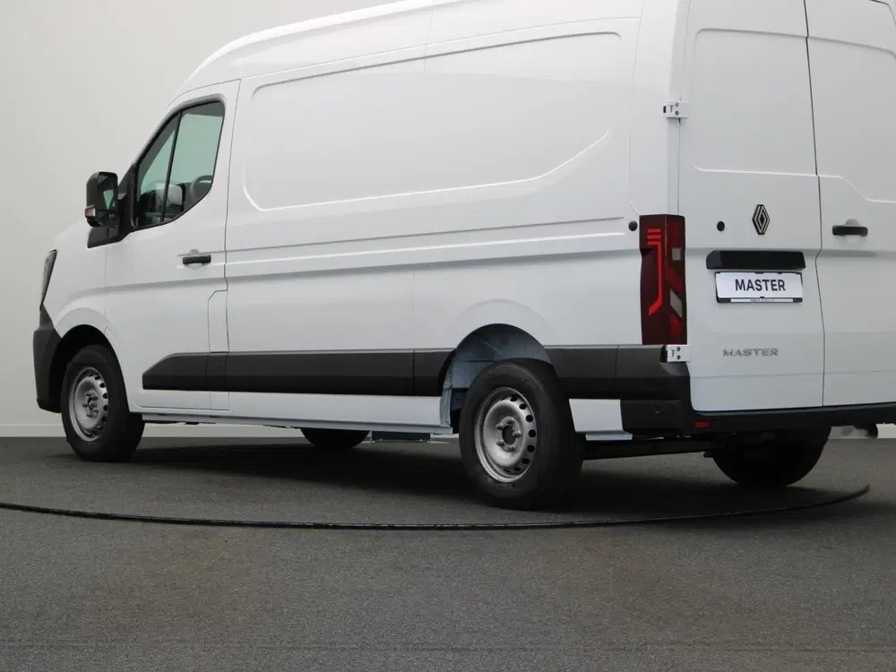 Renault Master T35 2.0 dCi 130pk L2H2 Start uit 2026, foto 2