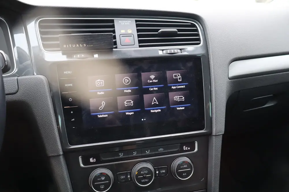 Volkswagen E-Golf E-DITION DIGI DASH CAMERA uit 2020, foto 17