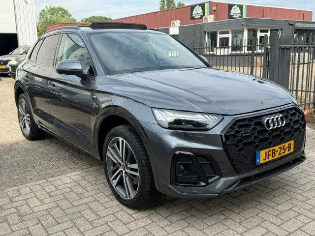 Audi Q5 50 TFSI e S Edition Pano Matrix Keyless AC uit 2021, foto 2