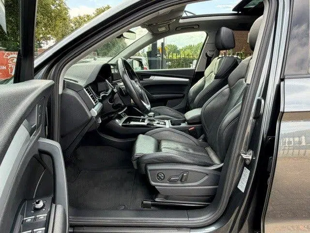 Audi Q5 50 TFSI e S Edition Pano Matrix Keyless AC uit 2021, foto 20