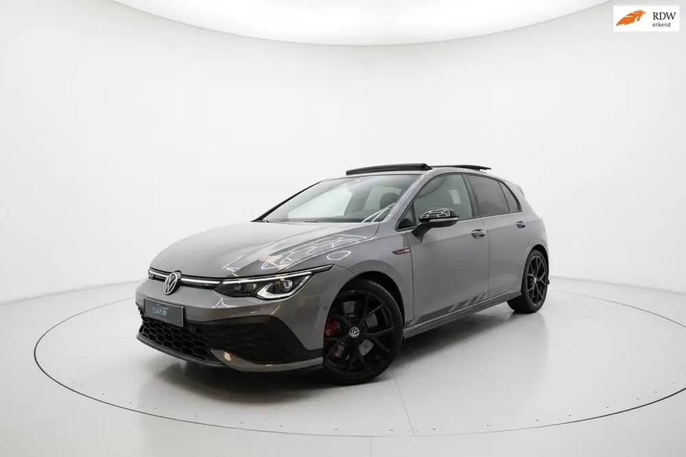 Volkswagen Golf 8 2.0 TSI GTI CLUBSPORT PANO LEER IQ VOL uit 2023