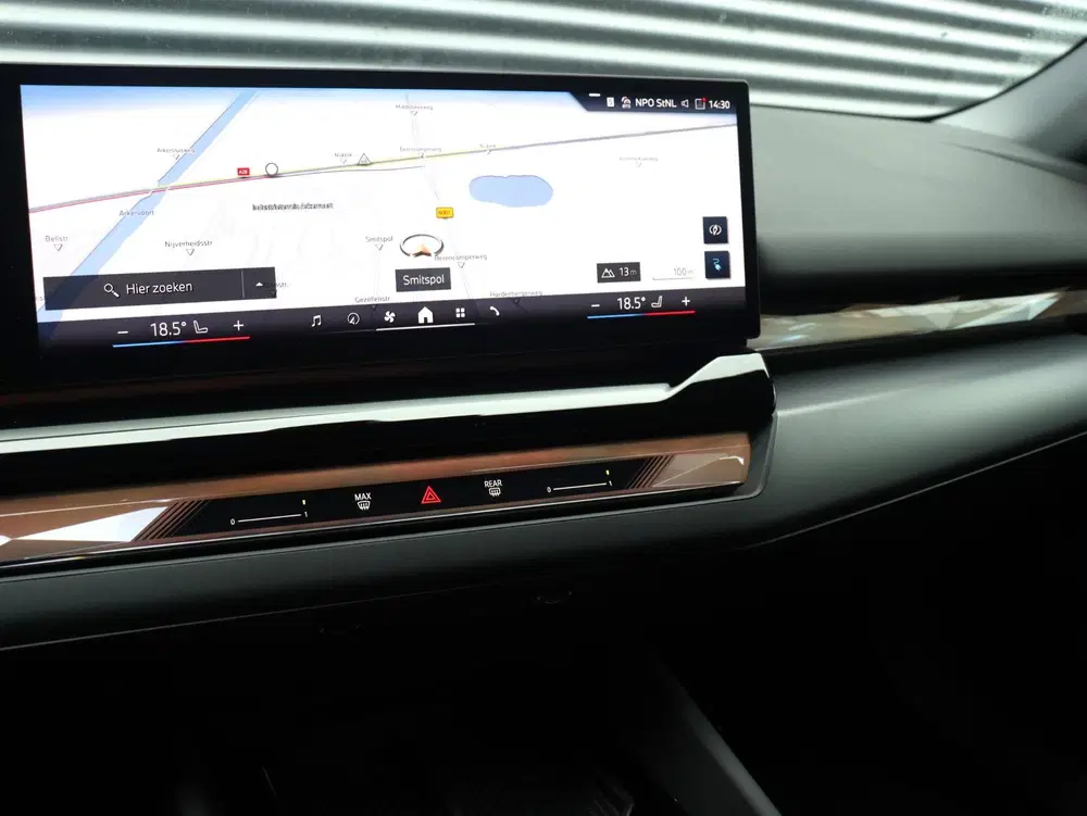 BMW i5 eDrive40 uit 2025, foto 16