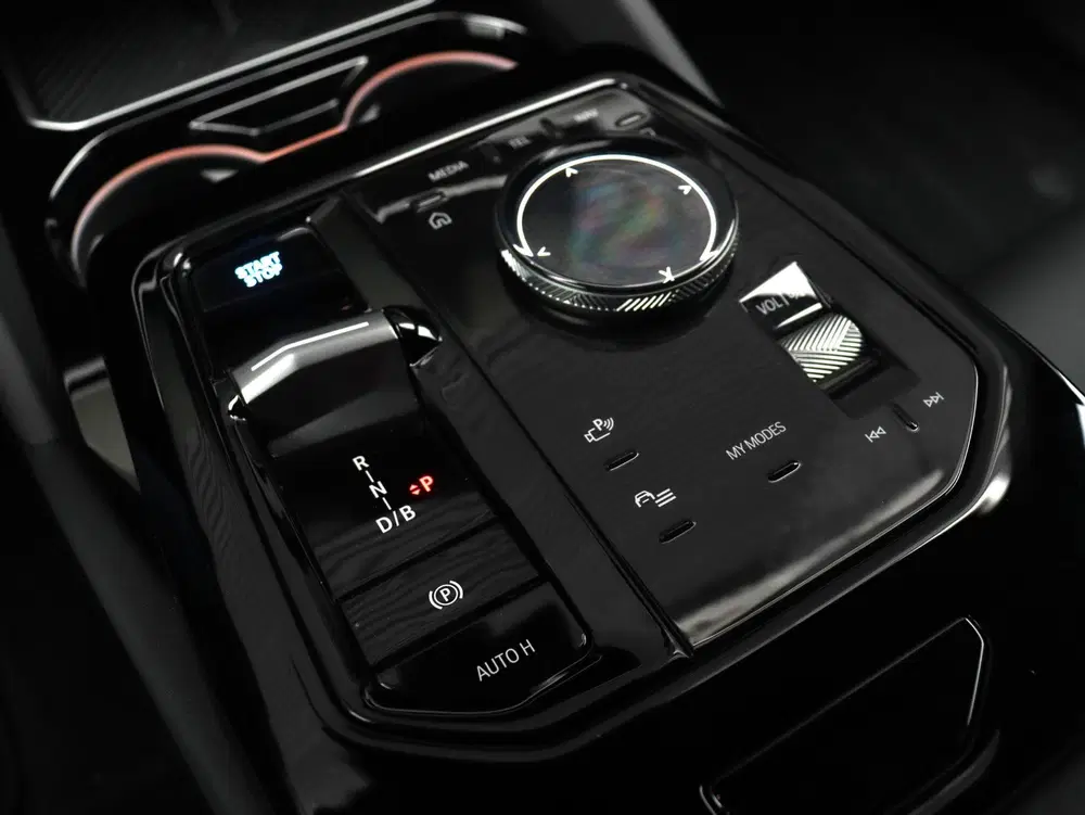 BMW i5 eDrive40 uit 2025, foto 17