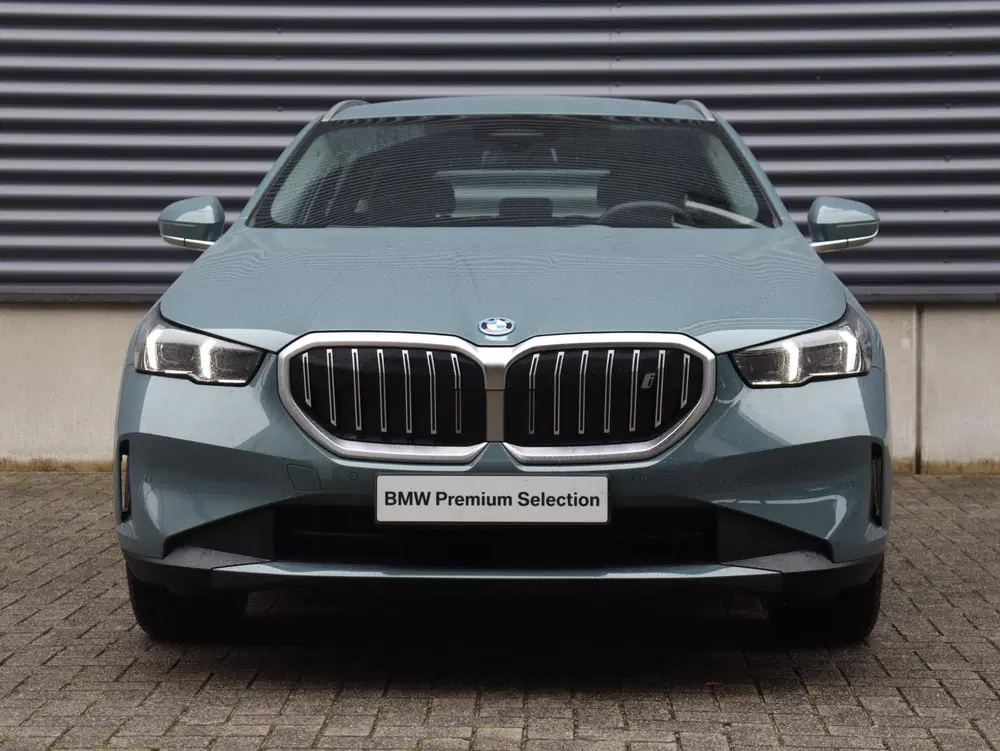 BMW i5 eDrive40 uit 2025, foto 3