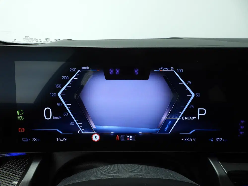 BMW i5 Touring xDrive40 uit 2025, foto 13