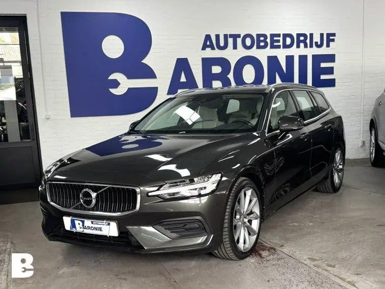 Volvo V60 2.0 T4 Momentum Pro, adaptive cruise uit 2019, foto 2