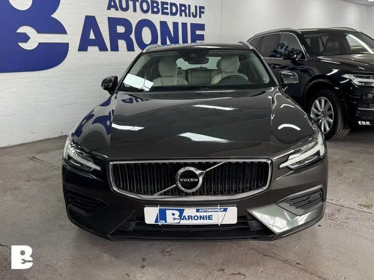 Volvo V60 2.0 T4 Momentum Pro, adaptive cruise uit 2019, foto 5