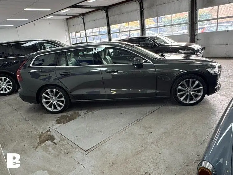 Volvo V60 2.0 T4 Momentum Pro, adaptive cruise uit 2019, foto 6