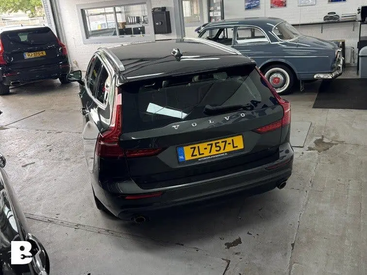 Volvo V60 2.0 T4 Momentum Pro, adaptive cruise uit 2019, foto 8