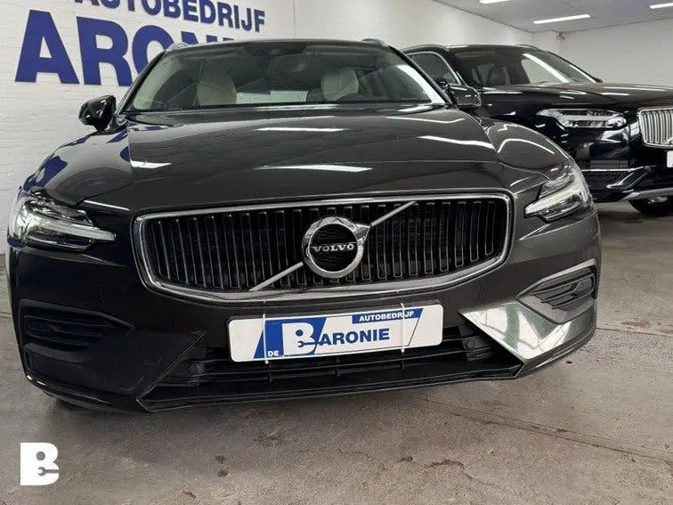 Volvo V60 2.0 T4 Momentum Pro, adaptive cruise uit 2019, foto 9