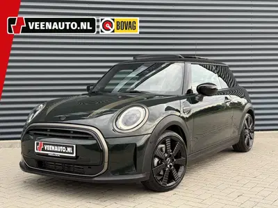 Mini Cooper 1.5 Cooper Resolute Pano uit 2023