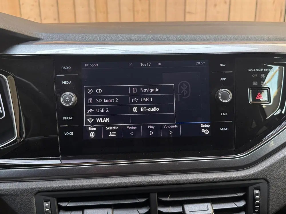 Volkswagen Polo 1.0 TSI Highline R-line Apple CarPlay/Androi uit 2019, foto 17