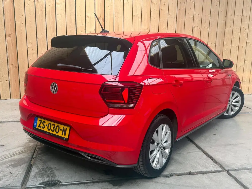 Volkswagen Polo 1.0 TSI Highline R-line Apple CarPlay/Androi uit 2019, foto 2
