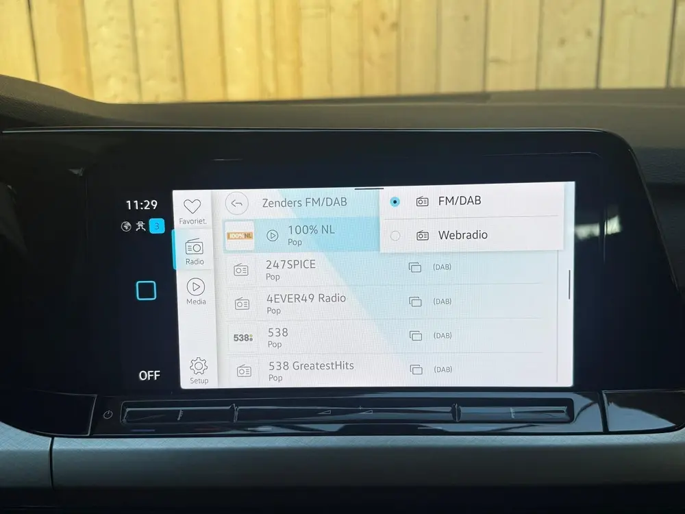 Volkswagen Golf Variant 1.0 TSI Life Achteruitrijcamera | Ap uit 2023, foto 18