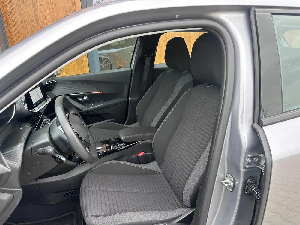 Peugeot 2008 EV Active Pack 50 kWh 54761 km uit 2022, foto 16