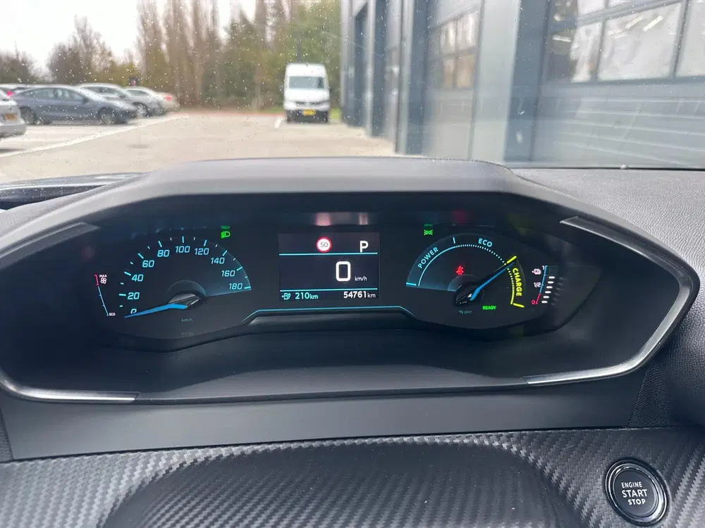 Peugeot 2008 EV Active Pack 50 kWh 54761 km uit 2022, foto 17