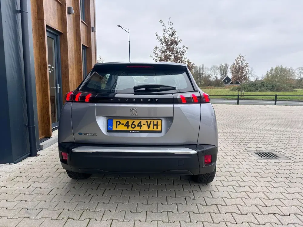 Peugeot 2008 EV Active Pack 50 kWh 54761 km uit 2022, foto 4