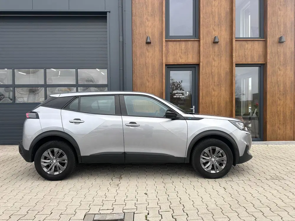Peugeot 2008 EV Active Pack 50 kWh 54761 km uit 2022, foto 5