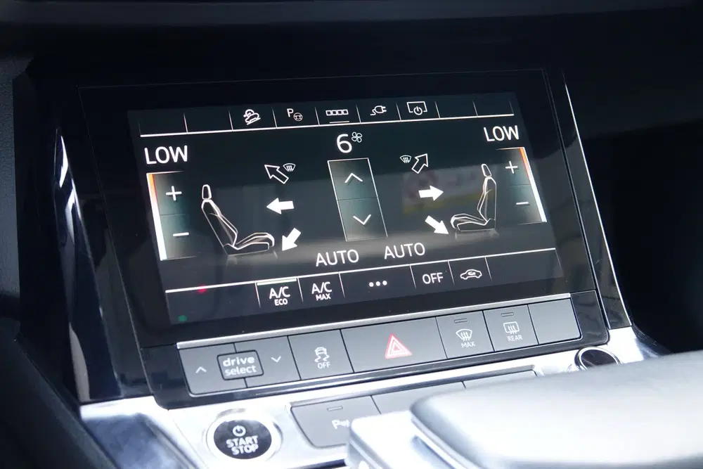 Audi Q8 e-tron 50 quattro Edition 95 kWh uit 2023, foto 19