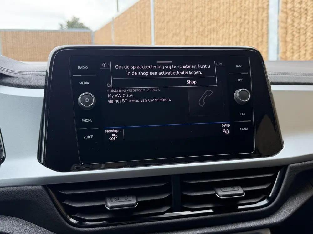 Volkswagen T-Roc 1.0 TSI Life 75 Edition Achteruitrijcamera uit 2022, foto 18