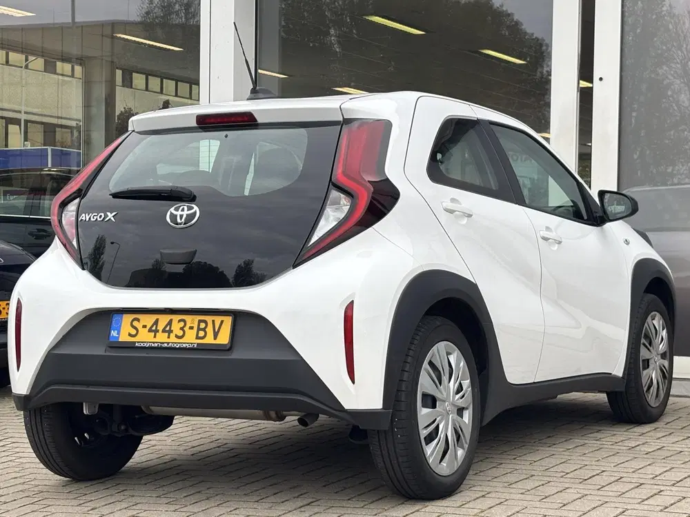 Toyota Aygo X 1.0 VVT-i MT Play uit 2023, foto 11