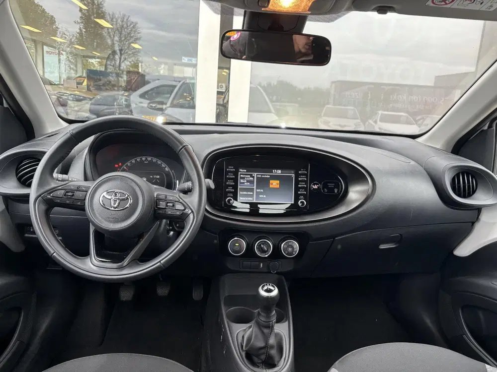 Toyota Aygo X 1.0 VVT-i MT Play uit 2023, foto 2