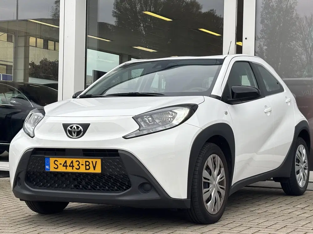 Toyota Aygo X 1.0 VVT-i MT Play uit 2023, foto 5