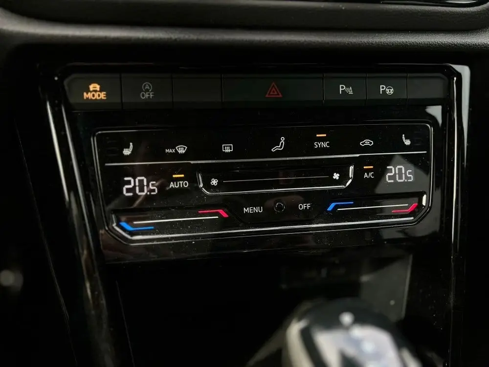 Volkswagen T-Roc 1.5TSI 150pk DSG R-Line Black Style | ACC | uit 2023, foto 19