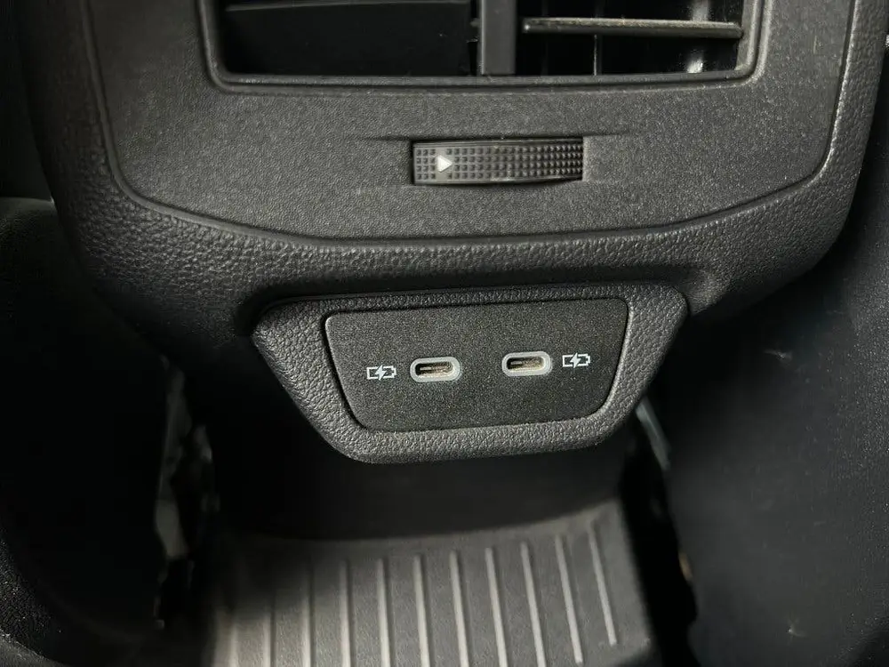 Volkswagen T-Roc 1.5TSI 150pk DSG R-Line Black Style | ACC | uit 2023, foto 8