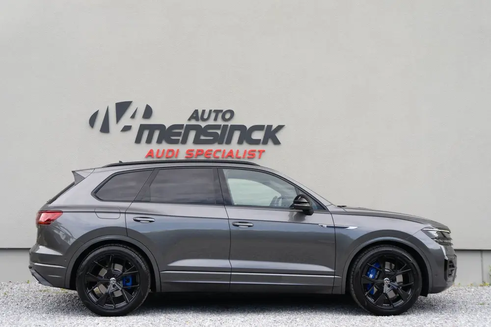 Volkswagen Touareg 3.0 TSI 4MOTION R / Dynaudio/ Trekhaak/ P uit 2021, foto 2