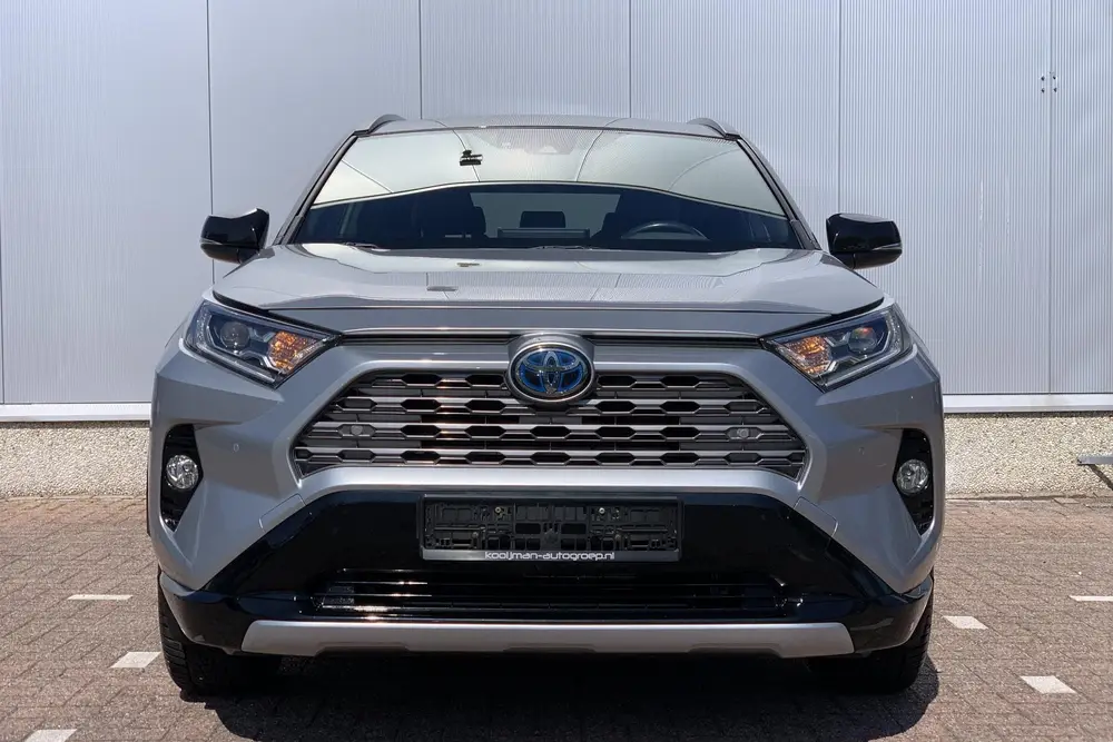 Toyota RAV4 2.5 Hybrid AWD Bi-Tone / Leer / Camera / Stoelve uit 2019, foto 3