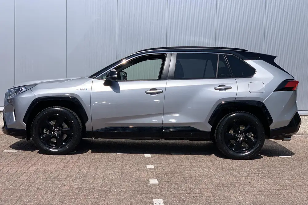 Toyota RAV4 2.5 Hybrid AWD Bi-Tone / Leer / Camera / Stoelve uit 2019, foto 4