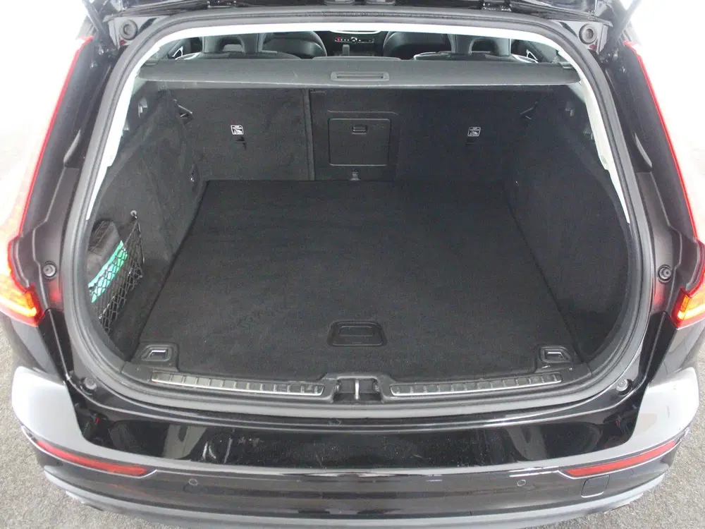 Volvo V60 2.0 B3 Momentum uit 2022, foto 18