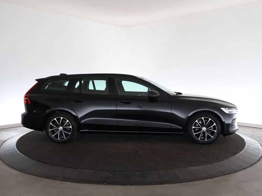 Volvo V60 2.0 B3 Momentum uit 2022, foto 5