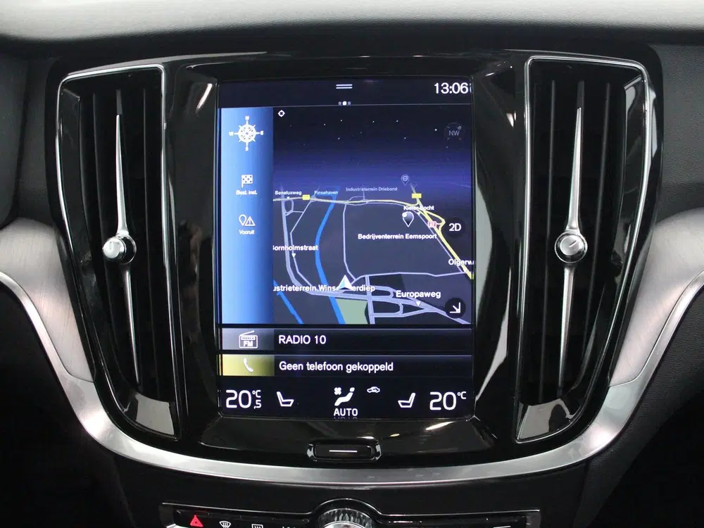 Volvo V60 2.0 B3 Momentum uit 2022, foto 8