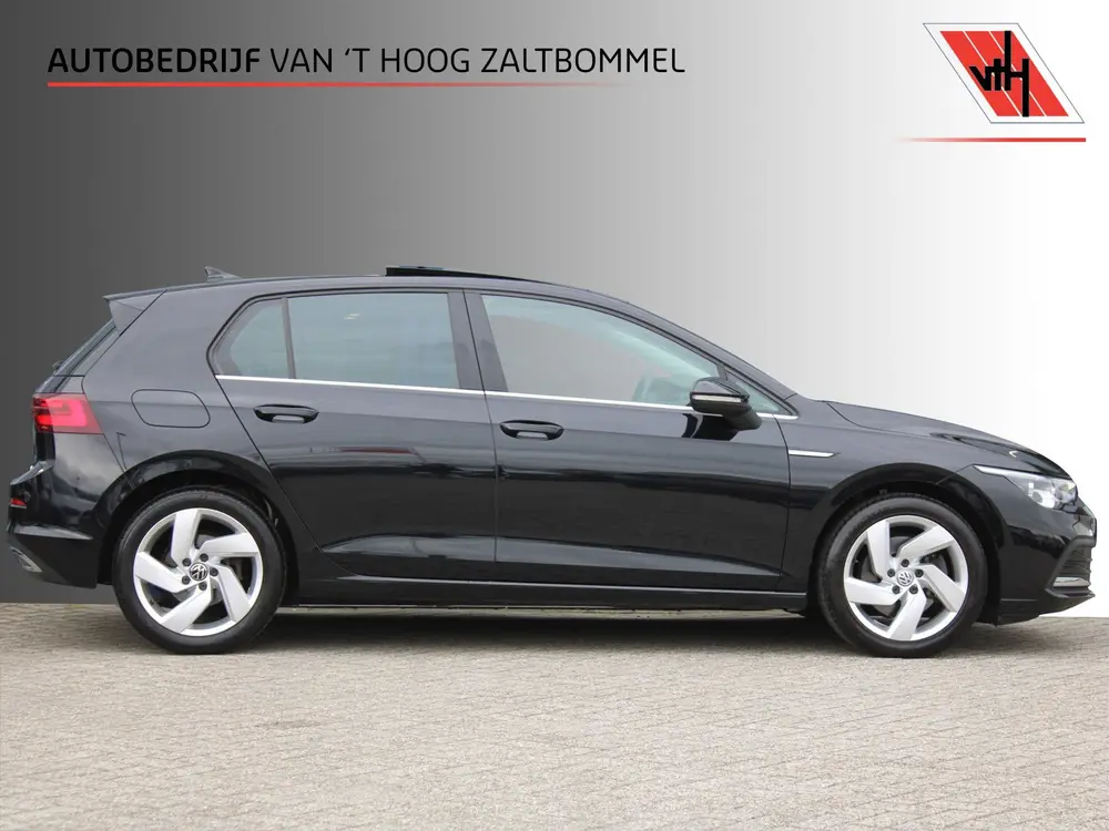 Volkswagen Golf 1.5 eTSI Style PANORAMADAK MEMORY ACC SFEER uit 2020