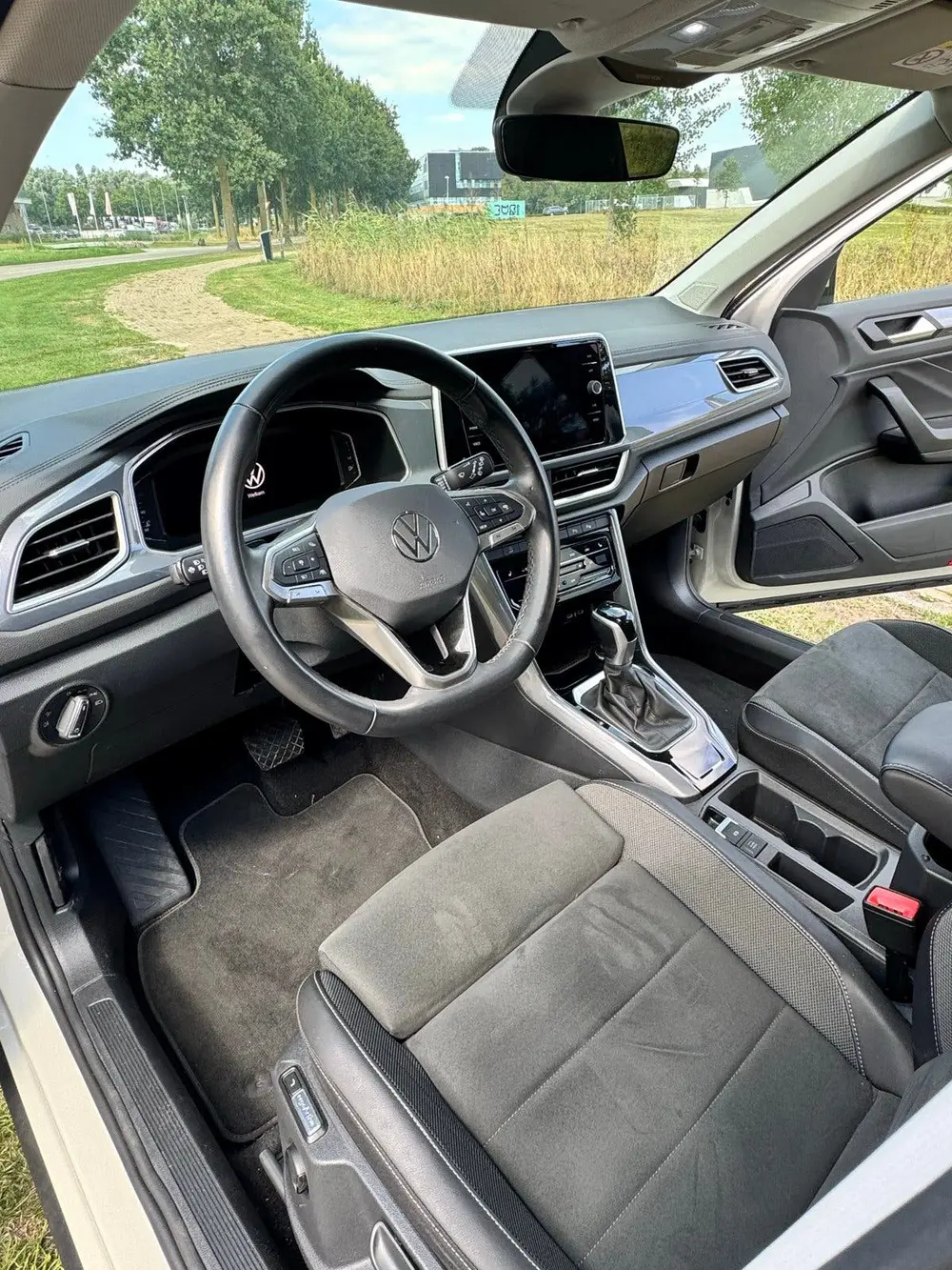 Volkswagen T-Roc Volkwagen T Roc 1,5 TSI (met trekhaak) uit 2024, foto 16