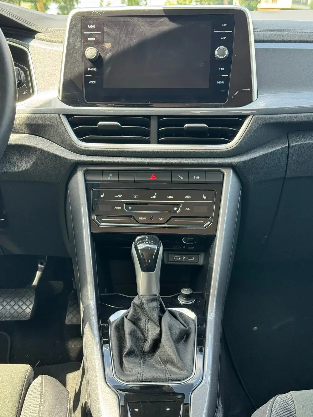 Volkswagen T-Roc Volkwagen T Roc 1,5 TSI (met trekhaak) uit 2024, foto 18